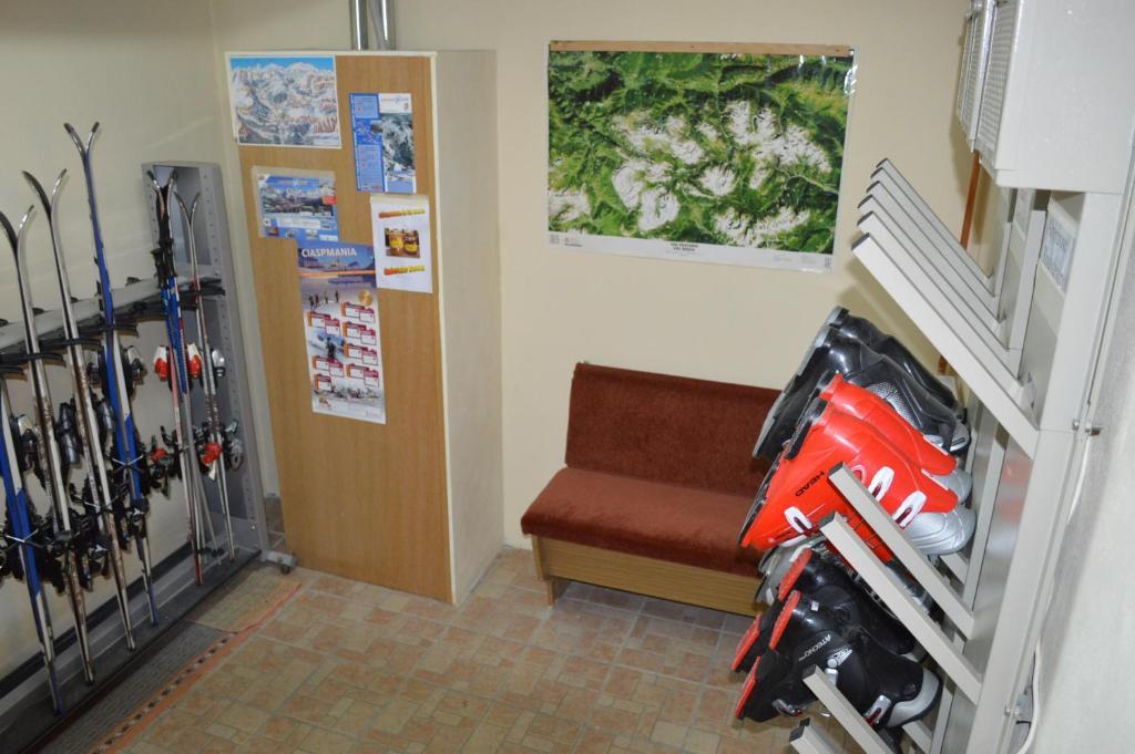 Ciasa Andy Apartment Badia  Ngoại thất bức ảnh